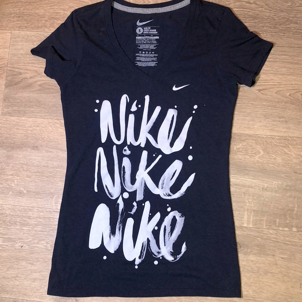 Women’s NIKE top (Navy Blue)